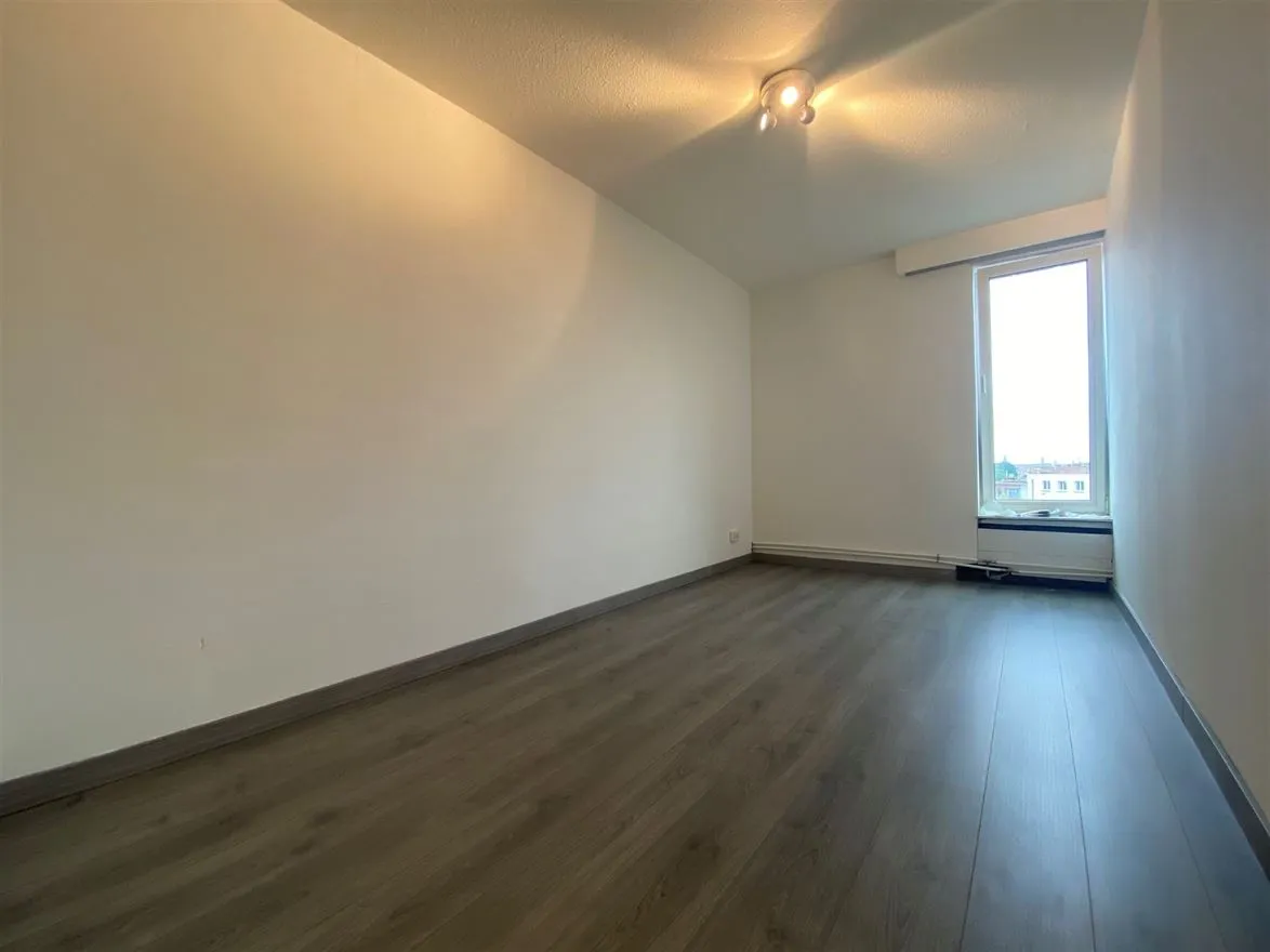 Appartement À Louer - 2100 Deurne BE Image 8